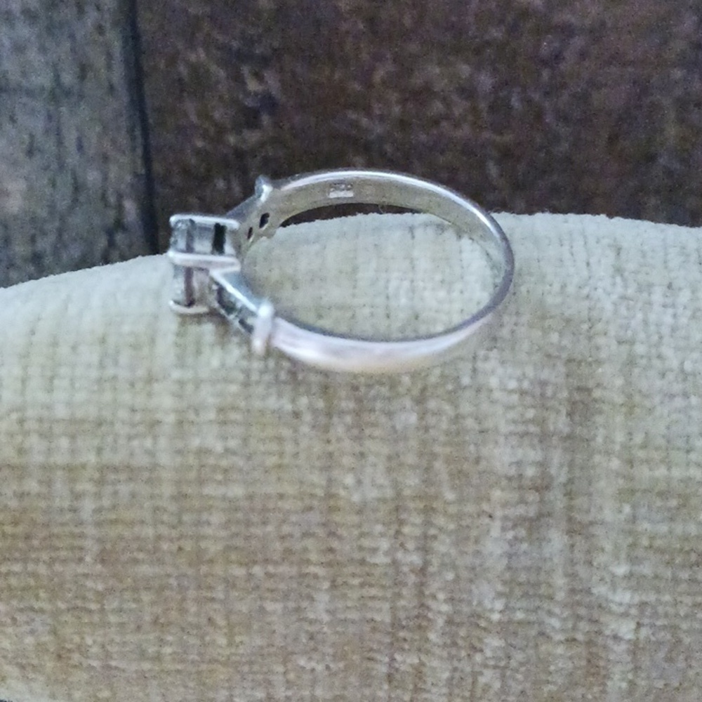 Silver Rhinestone Marcasite Ring - Picture 4 of 13